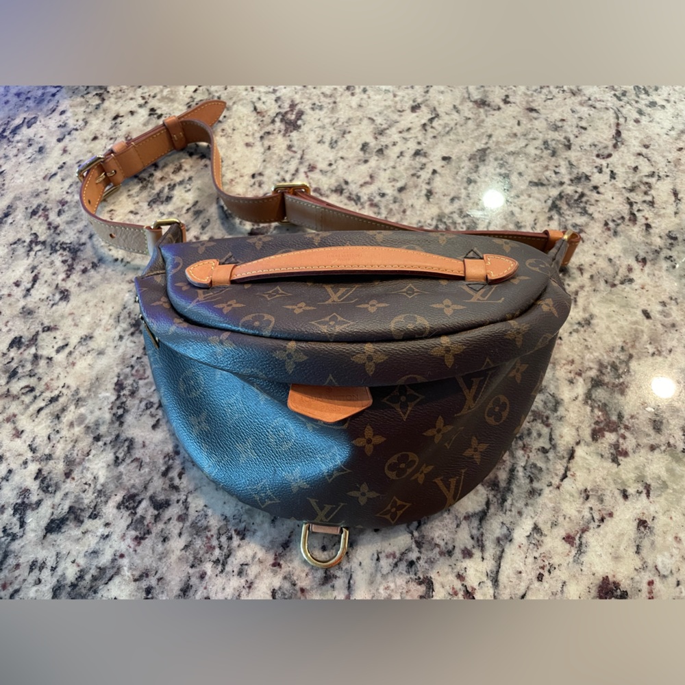 Louis Vuitton Monogram bumbag